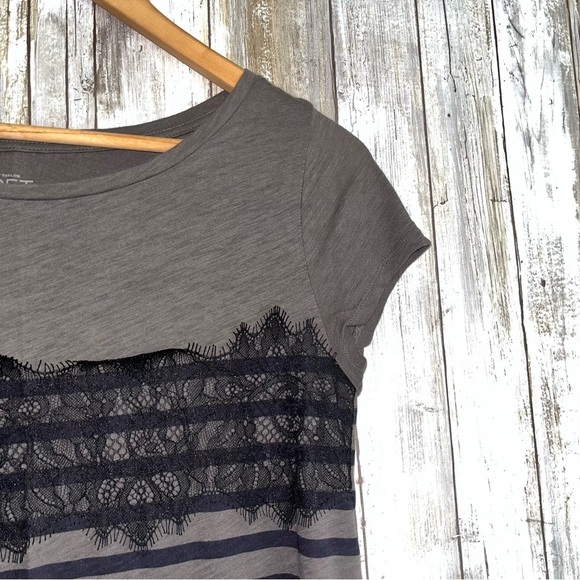 Loft Striped Gray Navy Blue Lace Appliqué Tee - Picture 3 of 4